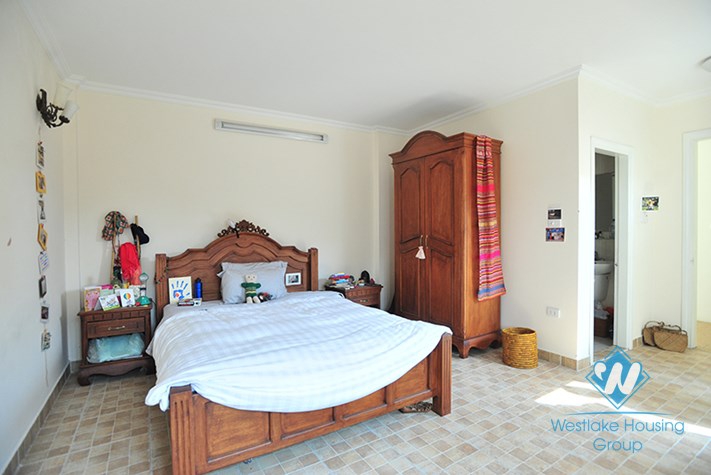 Nice house for lease near Hoan Kiem, Hanoi